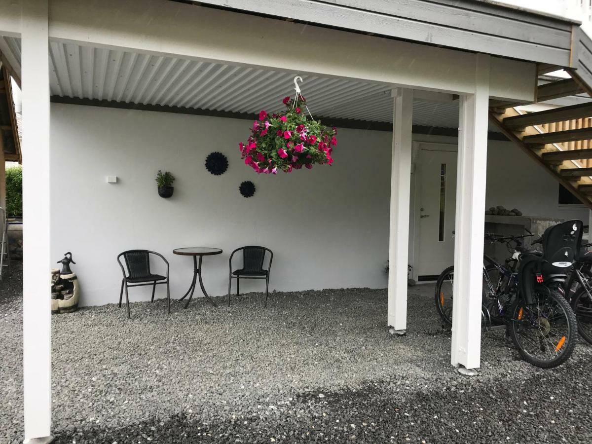 Ola Bua Near The Atlantic Road Apartment Lyngstad Bagian luar foto